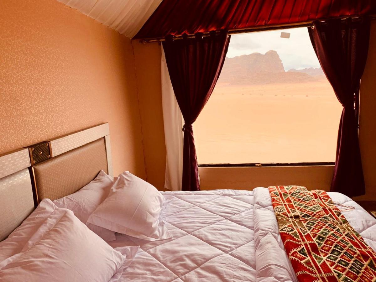 Rum Crown Wadi Rum Buitenkant foto