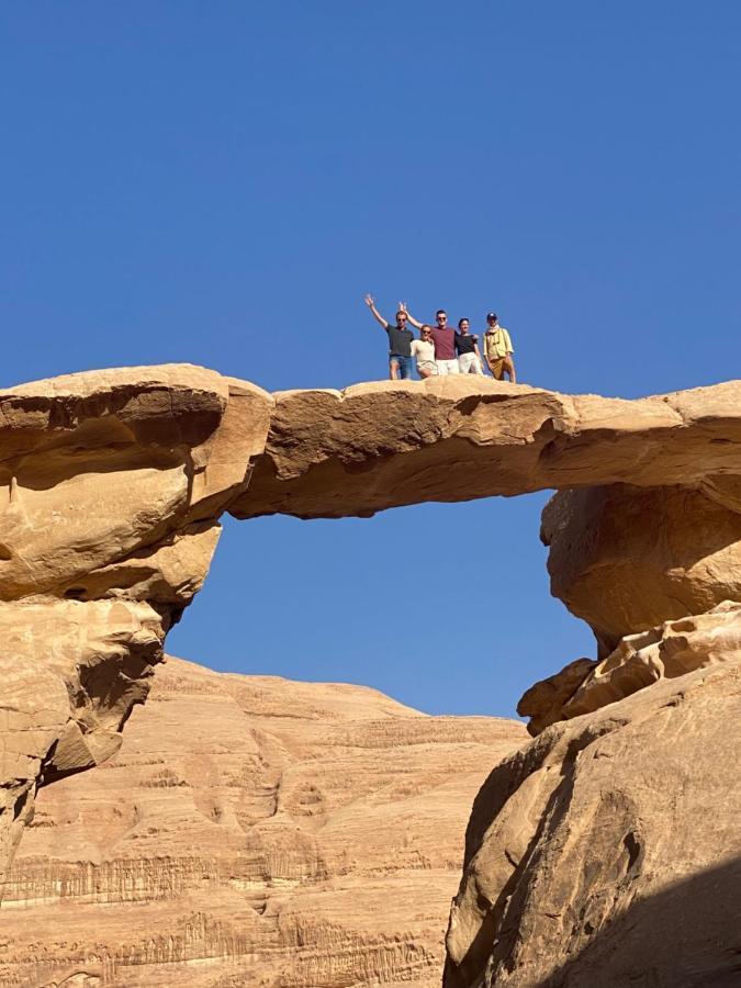 Rum Crown Wadi Rum Buitenkant foto
