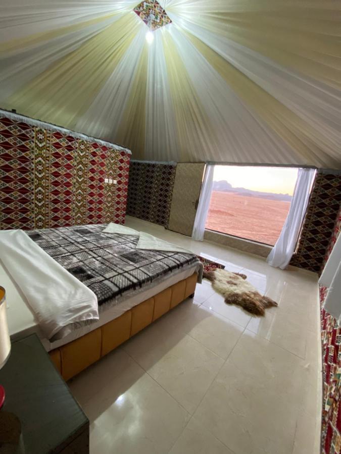 Rum Crown Wadi Rum Buitenkant foto