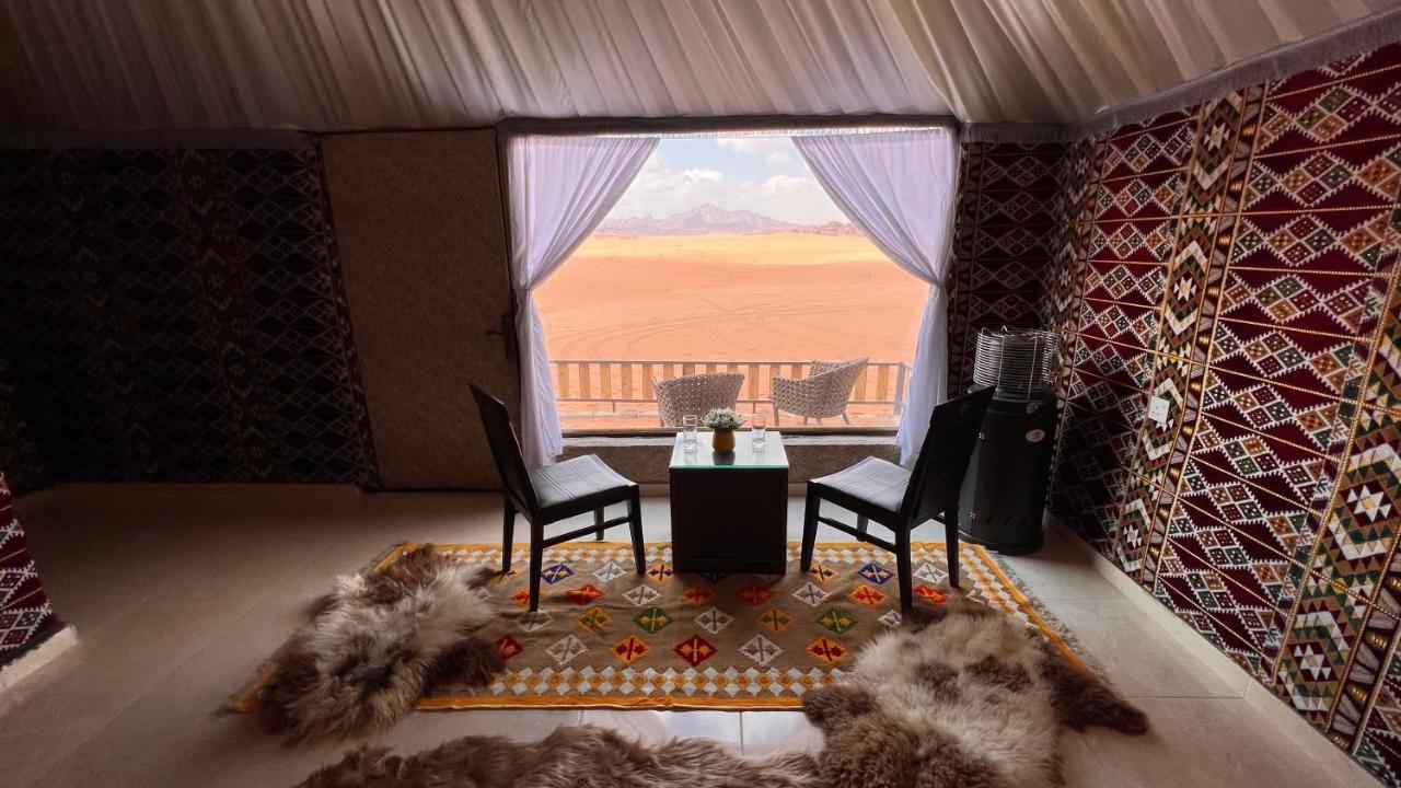 Rum Crown Wadi Rum Buitenkant foto