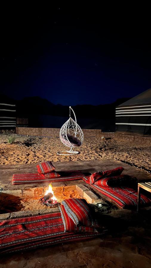 Rum Crown Wadi Rum Buitenkant foto